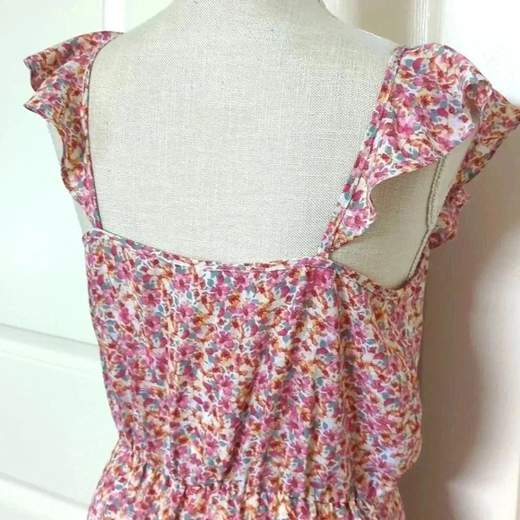 Socialite Floral Hi-low Ruffle Dress - Picture 6 of 6